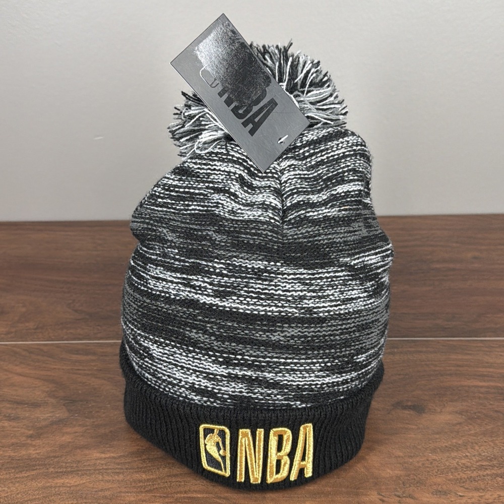 NBA Courtside Knit Beanie, Black & Gray, One Size, New With Tags Fleece Lined